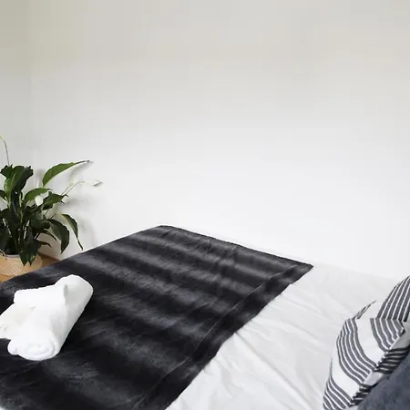 Lux 100m2 Penthouse 3bed - Airport - Netflix - Messe - *