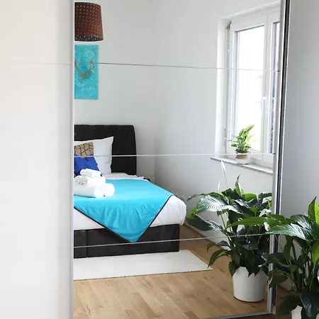 شقة Lux 100m2 Penthouse 3bed - Airport - Netflix - Messe - *