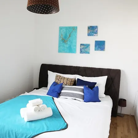Lux 100m2 Penthouse 3bed - Airport - Netflix - Messe - شقة *