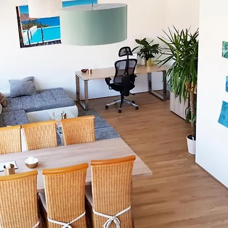 Lux 100m2 Penthouse 3bed - Airport - Netflix - Messe - شقة *